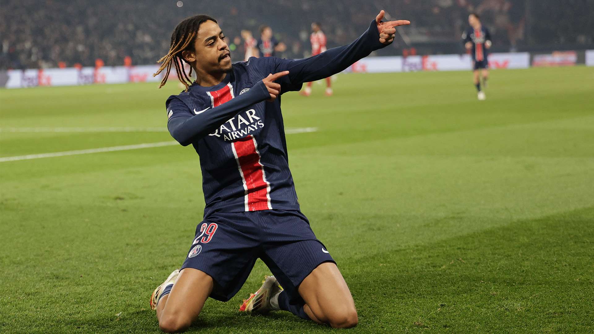 持在一个极 持在一个极